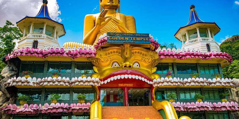 From Sigiriya: Kandy Transfer with Dambulla and Spice Garden - Should you book this Sigiriya to Kandy transfer with Dambulla and a spice garden?