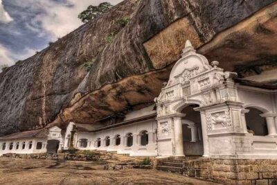 From Sigiriya to Kandy Private Transfer - Route Flexibility With Unlimited Stops: Dambulla and Vishnu Kovil Options