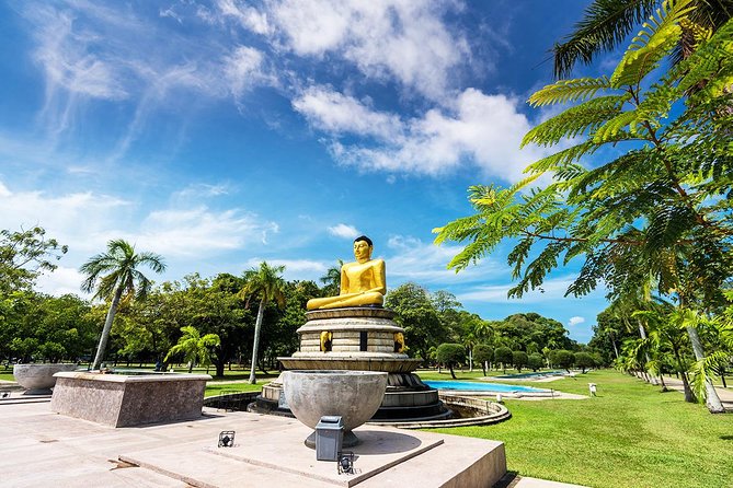 Full-Day Colombo City Tour (Private Car) - Viharamahadevi Park and Town Hall: colonial edges in modern Colombo