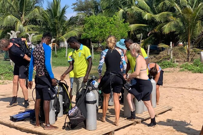 Fun Dives For Certified Divers - The small-group boat setup (and why max 5 feels better)