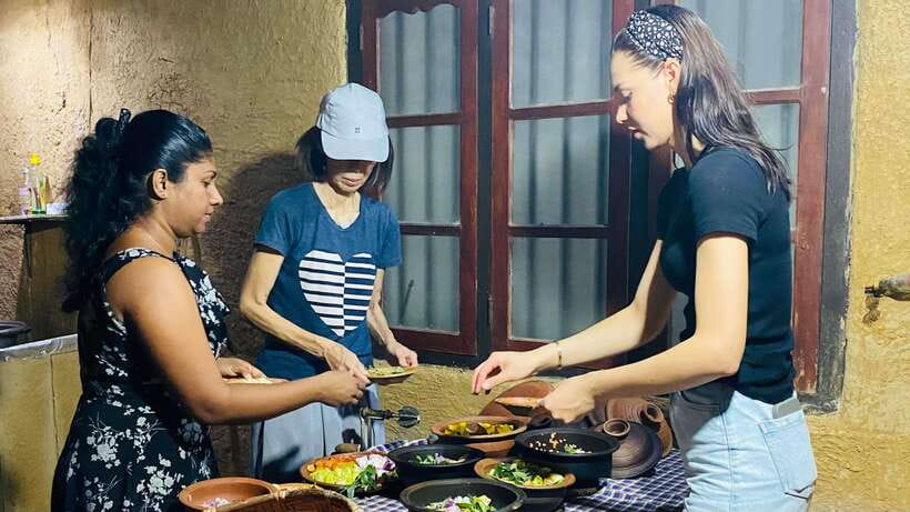 Galle: Cooking Class at a Local Home and Market Tour - The Local Market Stop: What You Actually Learn to Buy