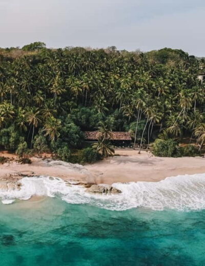 Galle Fort, Bentota, Hikkaduwa Beach: Day Tour from Colombo - Getting picked up and settled: Colombo to the coast