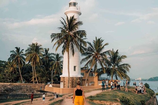 Galle Fort Tour - Hikkaduwa tsunami memorial stops: paying respects with space to reflect