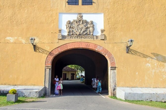 Galle Fort Tour - Beyond the walls: museum + churches that explain the buildings