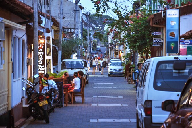 Galle Fort Walk with a Local - Dutch-Style Streets, Low Gables, and Churches You Can Actually See