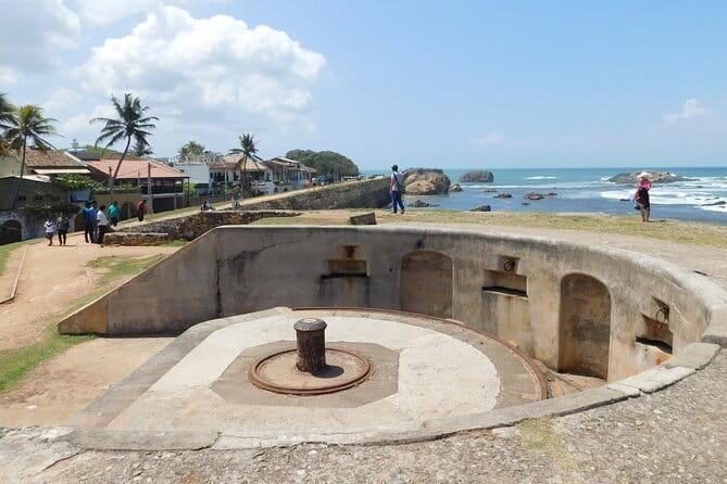 Galle Fort Walk with Glamorous Stories - Siege Tales and Trading Tricks: Cats, Dogs, Treaties, and Leather