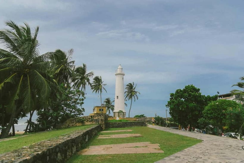 Galle Private Day Tours with Sea Turtles visit & Boat Safari - Ahungalla and Hikkaduwa stops: photo-time coastal flavor