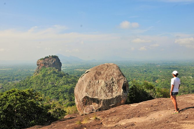Guided Hike & Picnic with an Amazing View on Pidurangala Rock - Key things you’ll notice about this Pidurangala hike