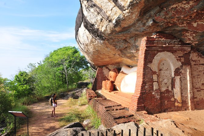 Guided Hike & Picnic with an Amazing View on Pidurangala Rock - Stop 2: Pidurangala Royal Cave Temple—why it’s worth the detour