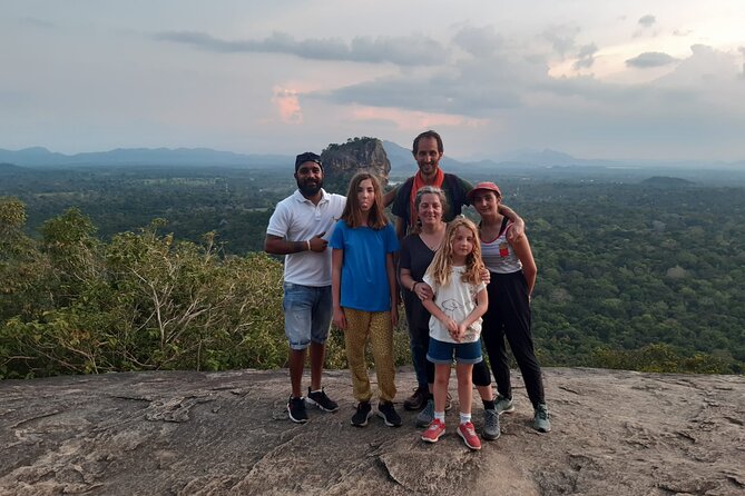 Highly recommended multi day tour in Sri Lanka - Day 3: Peradeniya Botanical Gardens, the Temple of the Sacred Tooth Relic, and Kandy’s dance show