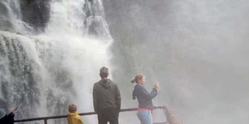 Horton plains: Discover real essence of central highland - The Horton Plains trek: Baker’s Falls, World’s End, and the old-forest feeling