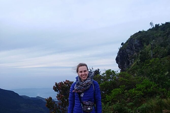 Horton Plains-World's End Tour From Nuwaraeliya - Transfers in an air-conditioned vehicle: worth it at 5:00 am