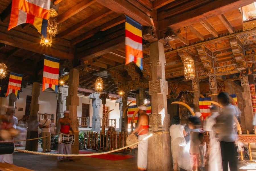 Kandy: 4-Day Sri Lanka Full Circle Private Tour To Colombo - Hotel Reality, Driving Time, and Temple-Ready Packing