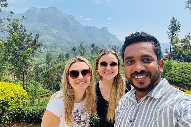 Kandy City Day Tour - Bahiravokanda to Asgiriya: Big Buddha Views and a Quieter Temple Break