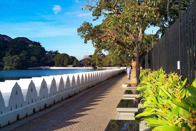 Kandy City Explore Tour - Private Tour With Local Guide - Sacred Tooth Relic Area and the Audience Hall