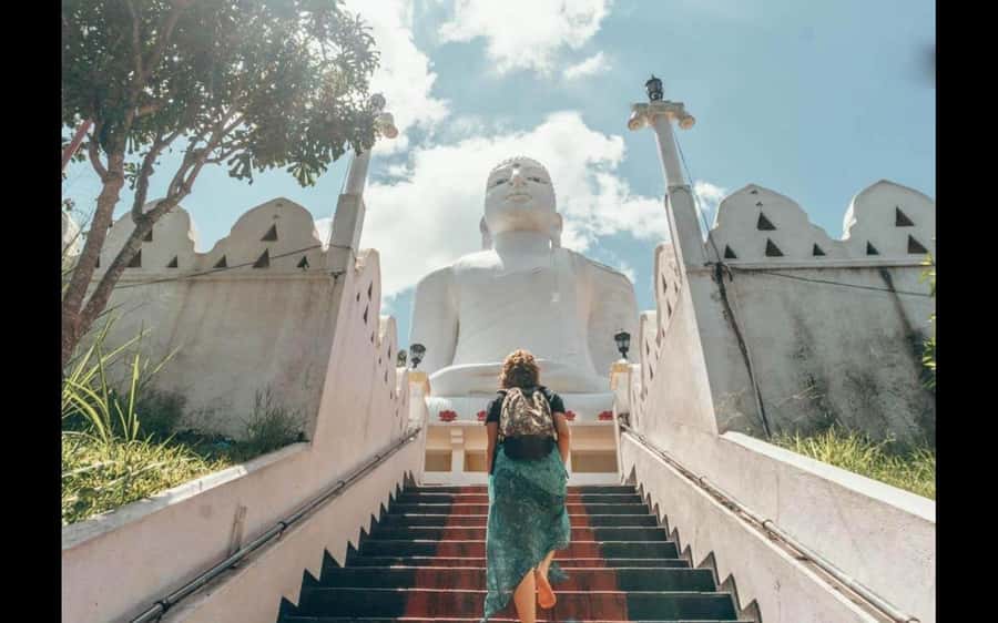 Kandy: City Explore with Local Guide By Tuk Tuk - Sri Dalada Maligava: the Temple of the Tooth in plain human terms