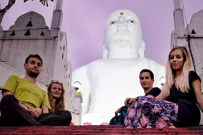 Kandy City guide Tour and day trip private luxury car and van - Quick take