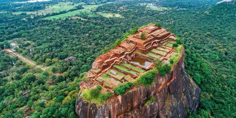Kandy: City Highlights and Ramboda Waterfall Trip - Temple of the Sacred Tooth Relic (Sri Dalada Maligawa): Kandy’s Most Important Heart