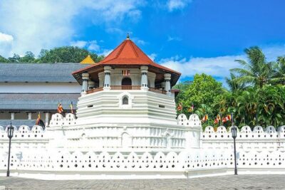 Kandy City Tour by Lux Tours Lanka - Temple of the Sacred Tooth: the big stop, with one key surprise