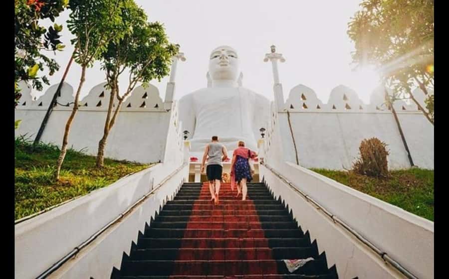 Kandy: Local Guided City Explore by Tuk Tuk - Bahirawakanda Temple: the 25-meter Buddha and the view payoff