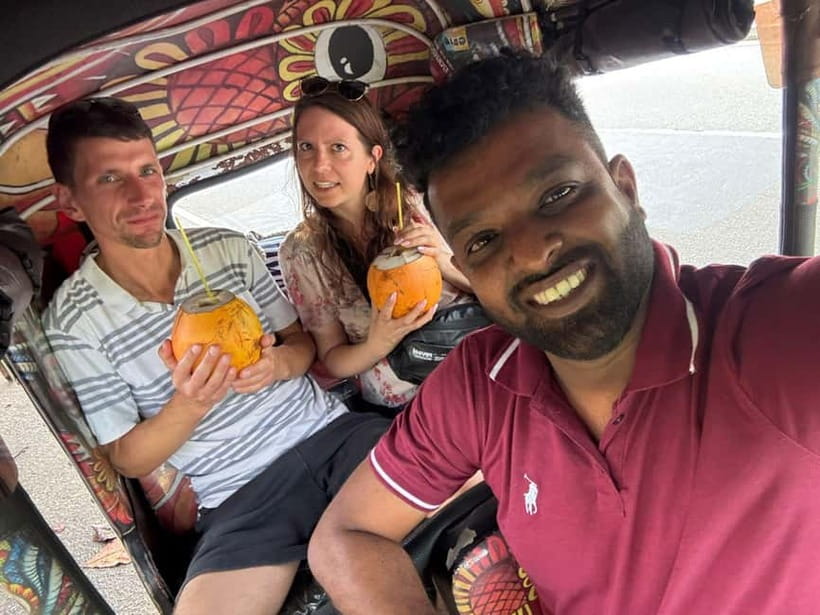 Kandy Private Guided City Day Tour by Local Tuk Tuk - Asgiri Maha Vihara and the Early Temple Stops: Starting with History and Views