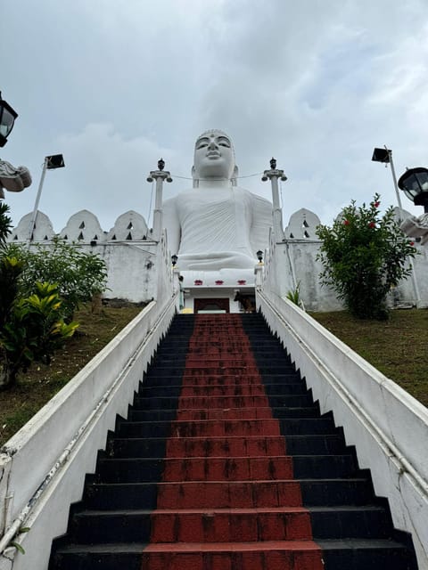 Kandy: Private Guided Tour with Local Highlights by Tuk Tuk - A hilltop Buddhist temple viewpoint: why the climb is worth it