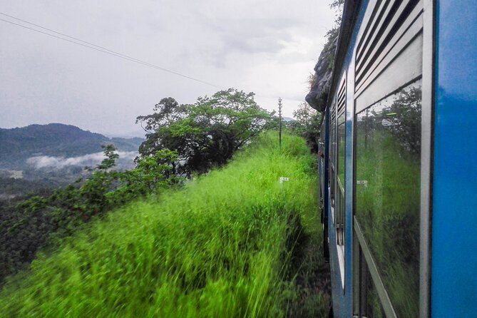 Kandy to Ella train ride on (Train No: 1005 "Podi Menike") - The Real Star Segment: Hatton to Haputale