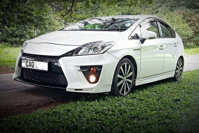 Luxury cars for rent with driver - Key highlights worth planning around