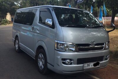 Luxury Private Van and Car Hire in Srilanka - The Bandaranaike meet point: what you can expect from the handoff
