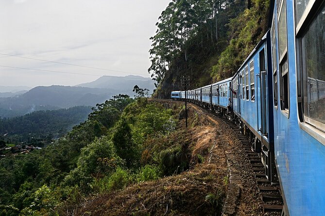Nanu Oya to Ella train ride on (Train No: 1005 "Podi Menike") - Timing: How the Podi Menike Schedule Shapes Your Day