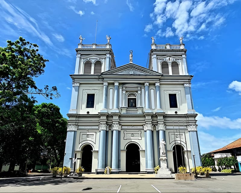 Negombo Heritage Walking Tour - Fishing boats and Kothlawala bridge: a picture moment with context