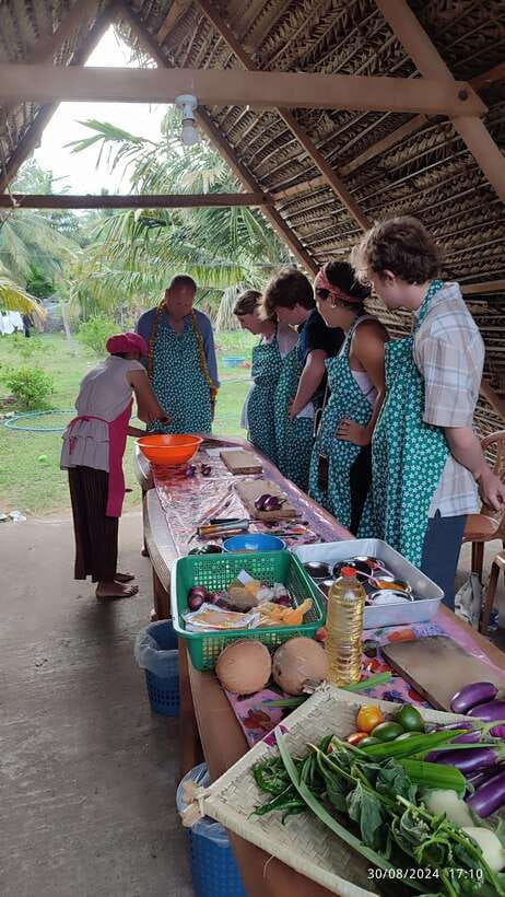 Nilaveli: Sri Lankan Cooking Class with a Local Family - The 5-hour flow: cooking time, then your meal