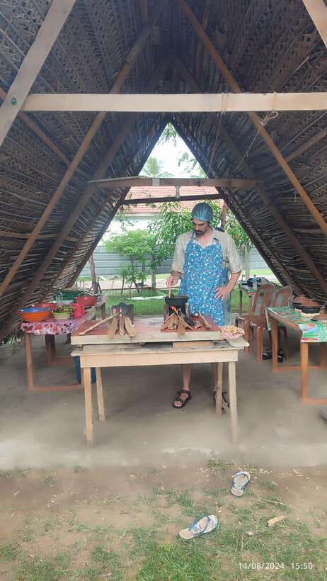 Nilaveli: Sri Lankan Cooking Class with a Local Family - What you’ll cook: rice, curry, hoppers, and sweets