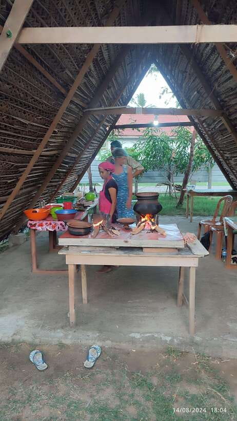 Nilaveli: Sri Lankan Cooking Class with a Local Family - Practical advice that helps you have an easy day