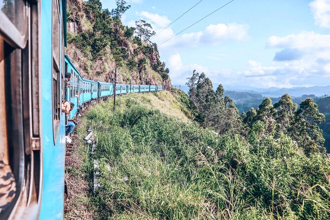 Nuwara Eliya from Kandy by Train - Seat class, timing, and rain: practical tips that protect your day