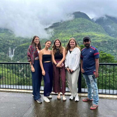Nuwara Eliya: Tea Factory and Victoria Park Tour by Tuk Tuk - Getting there with a tuk-tuk feel: what your day actually looks like