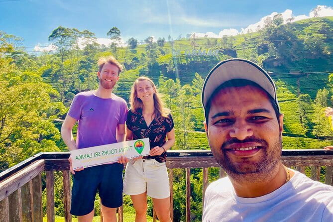 Nuwara Eliya Tours - Tea plantation safari: the views plus the context