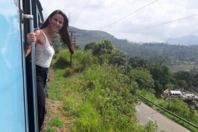 Nuwaraeliya (Nanuoya) to Ella Reserved Train Tickets - The Nuwara Eliya (Nanuoya) to Ella ride: what you’ll actually see