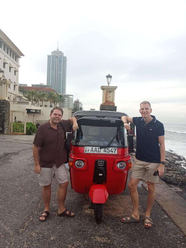 Personal Guided Colombo City Tour by Tuk Tuk - All Inclusive - How The Private Tuk Tuk Safari Fits Into a Real Day