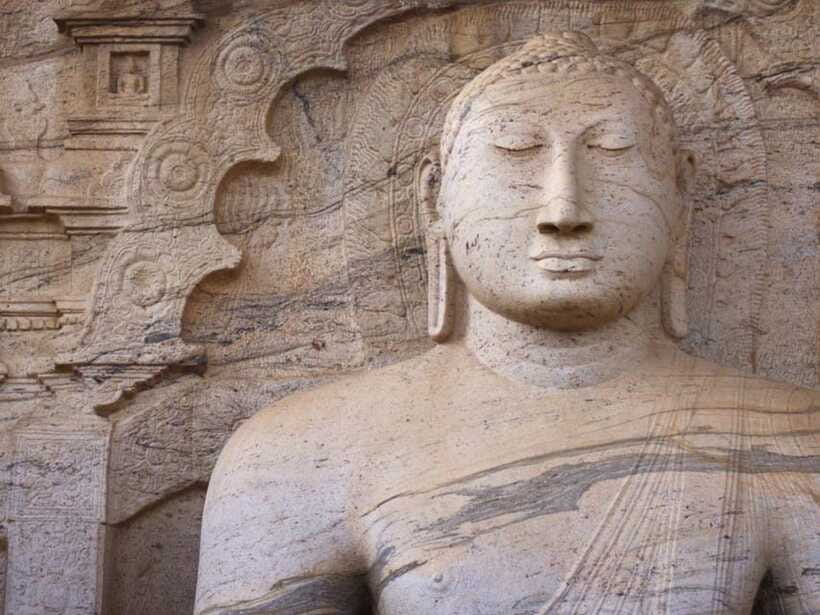 Polonnaruwa: Private Guided Cycling Tour with Hotel Pickup - Should you book the Polonnaruwa private cycling tour?