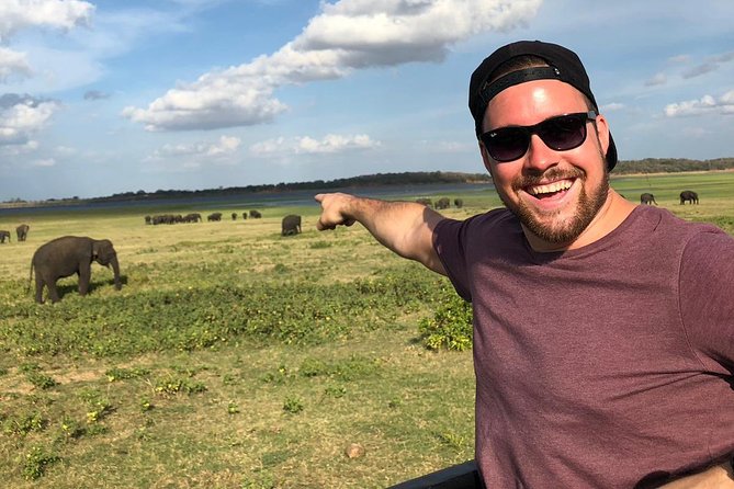 Private Car & Driver for 07 Days Tour In Sri Lanka - Day 2: Kandy’s Sacred Tooth temple and Kandyan culture