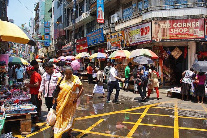 Private City tour in Colombo By tuk tuks or Cars - Colombo Fort area, Petah Market, floating market, and bazaar time