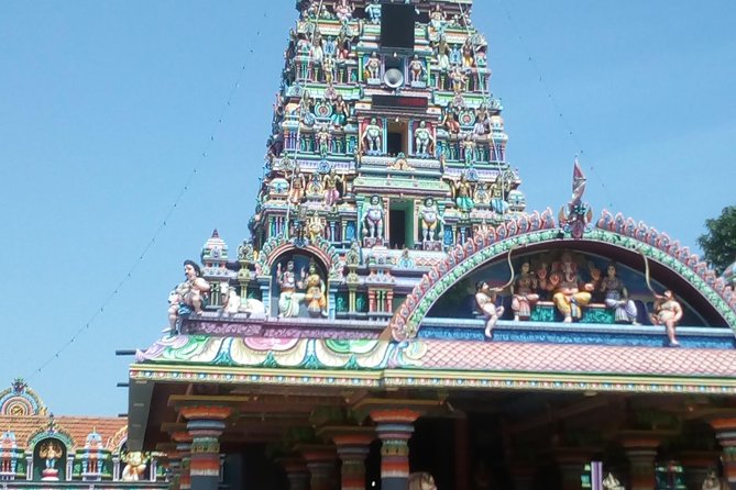 Private City tour in Colombo By tuk tuks or Cars - The precious stones museum stop: education you can use later