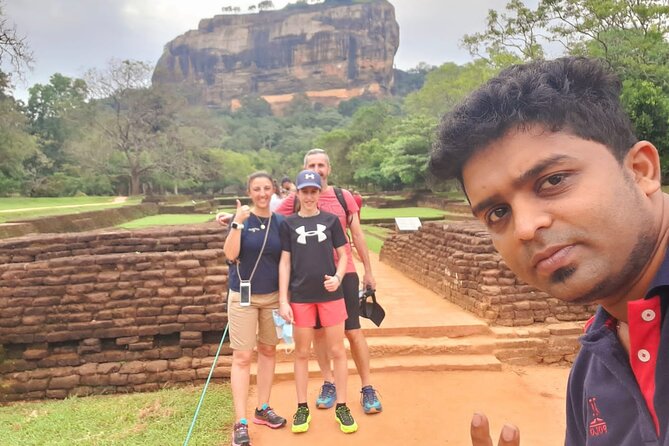 Private Dambulla Sigiriya Tour from Kandy with friendly chauffeur - From Kandy’s streets to Dambulla and Sigiriya in one day