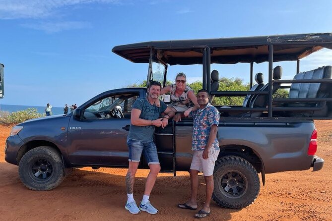 Private Day Tour in Yala National Park with Lunch - The guide factor: English or German chauffeur plus bottled water