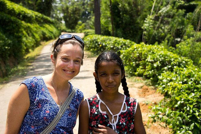 Private Kandy Tour by Air-Conditioned Car: Do it All in One Day - The included lunch break: a small reset before the final cultural stop