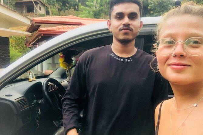 Private Transport Service from Sri Lanka - From Your Door to the Next Town: What This Private Taxi Really Does