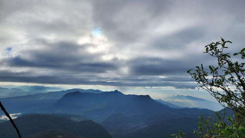 Sacred Sunrise Adventure: Adam’s Peak Day Tour - Why Adam’s Peak sunrise feels different from other Sri Lanka hikes