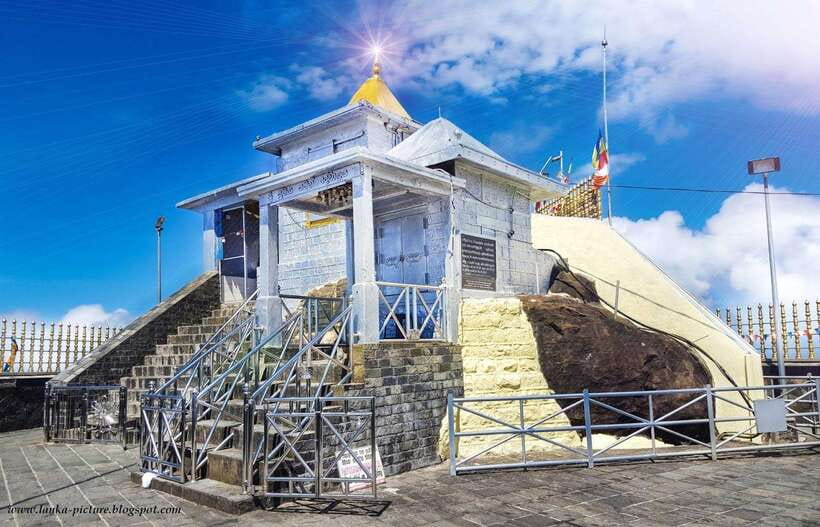 Sacred Sunrise Adventure: Adam’s Peak Day Tour - The night climb: what a 4-hour uphill hike means for your body