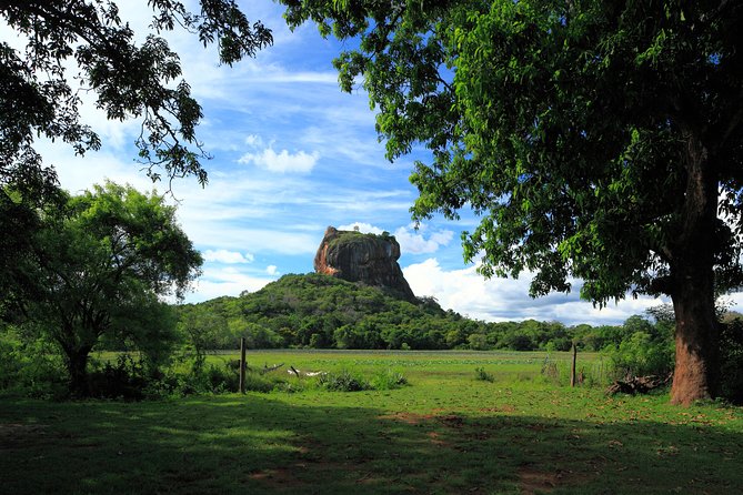 Sigiriya and Dambulla from Negombo - Between sights: transport comfort, water, and the lunch question